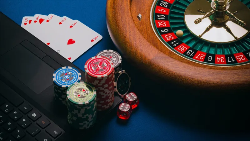 Tại sao nên chơi bài tại casino trực tuyến